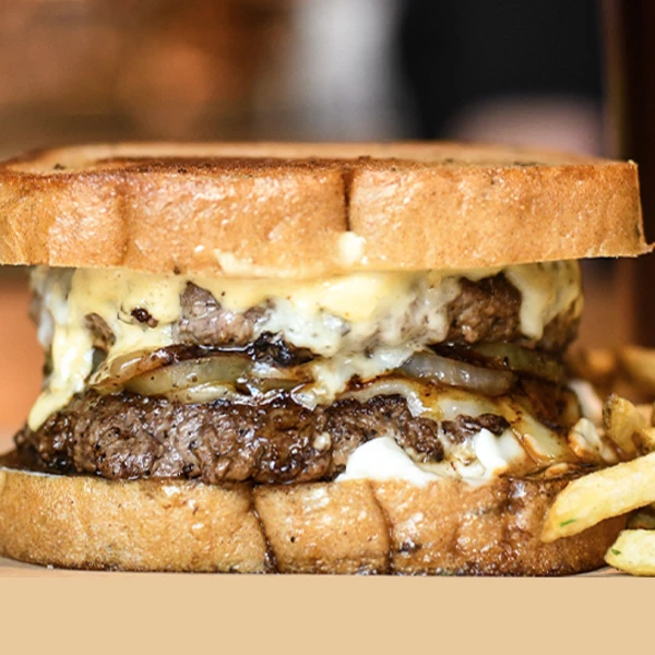 6oz smashed patties, Swiss and American cheeses, griddled umami onions, mayo & Comeback sauce on toasted rye bread. 